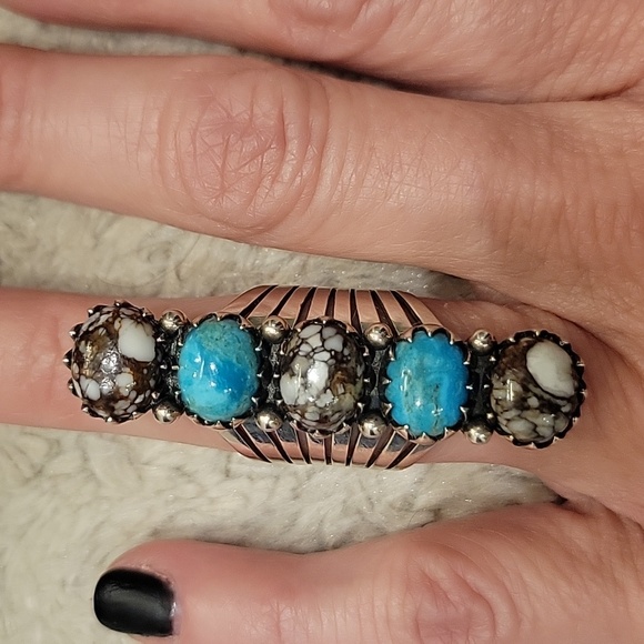 Turquiose and Wild Horse Ring - Picture 2 of 7